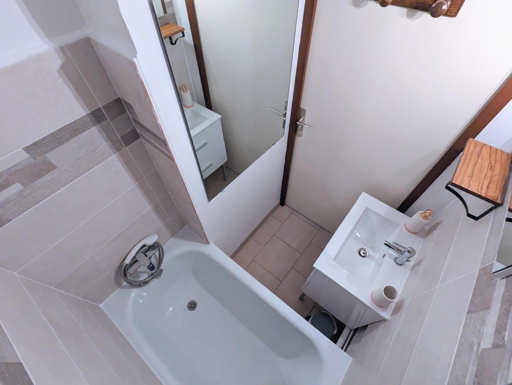 Appartement Au Calme + Parking Agde Zewnętrze zdjęcie